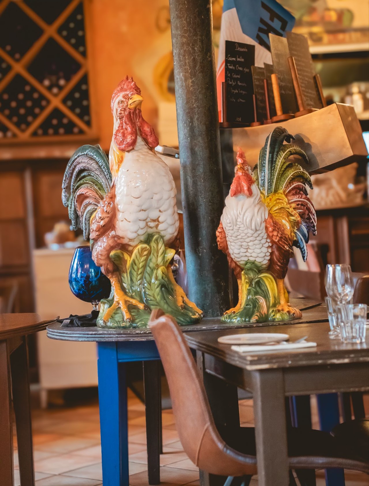 Décoration chaleureuse de la salle du Restaurant Le France